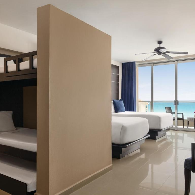 Seadust Cancun Beach Resort - All Inclusive - Family Suite two double beds - 1
