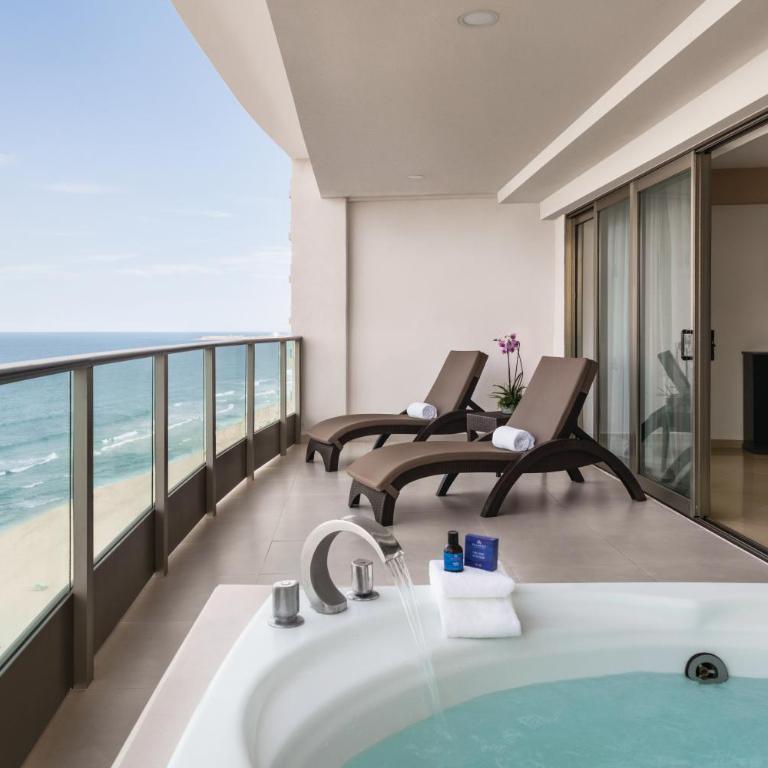 Seadust Cancun Beach Resort - All Inclusive - Ocean Front Suite One King Bed - Adults only - 3