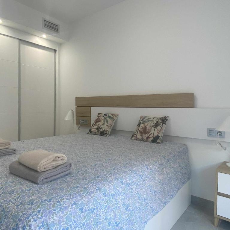 Moderno apartamento a 200m de la playa - Apartamento de 2 dormitorios - 10