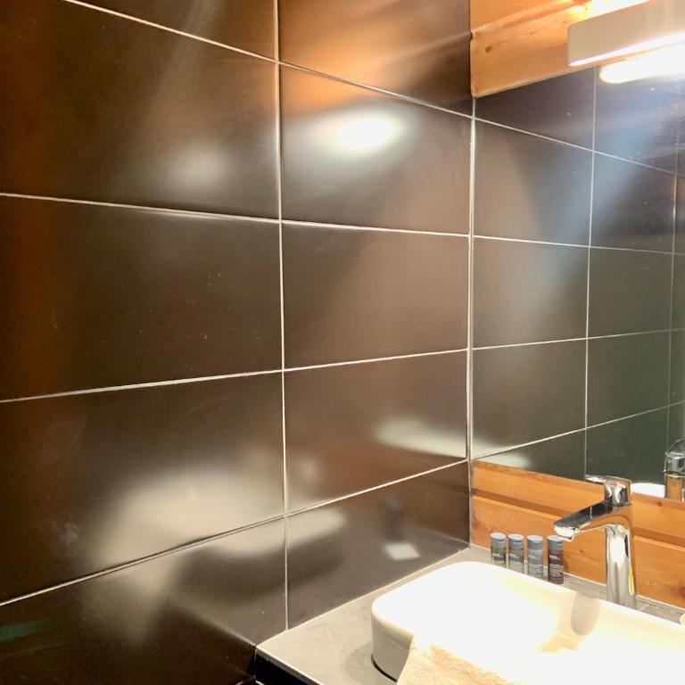 Alpe d'Huez Houses - Chalet Justine - Duplex for up to 15 people amazing location - Appartamento - 16