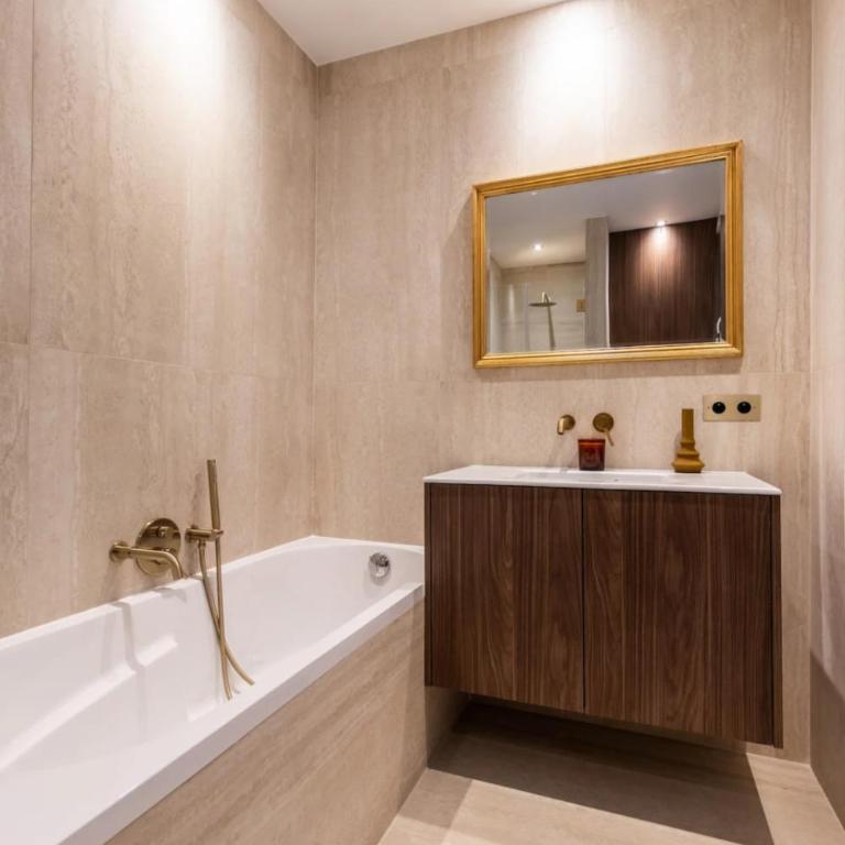 Luxurious & Central 2BD Apart for 4 - Apartamento - 17
