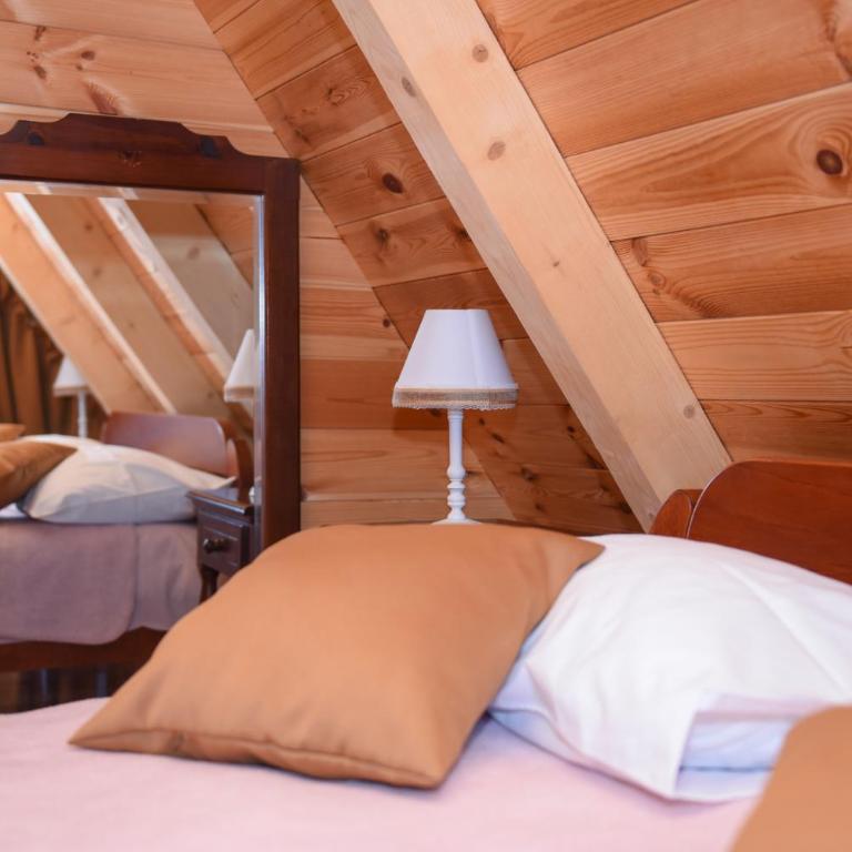 Highlander guesthouse - Two-Bedroom House - 27