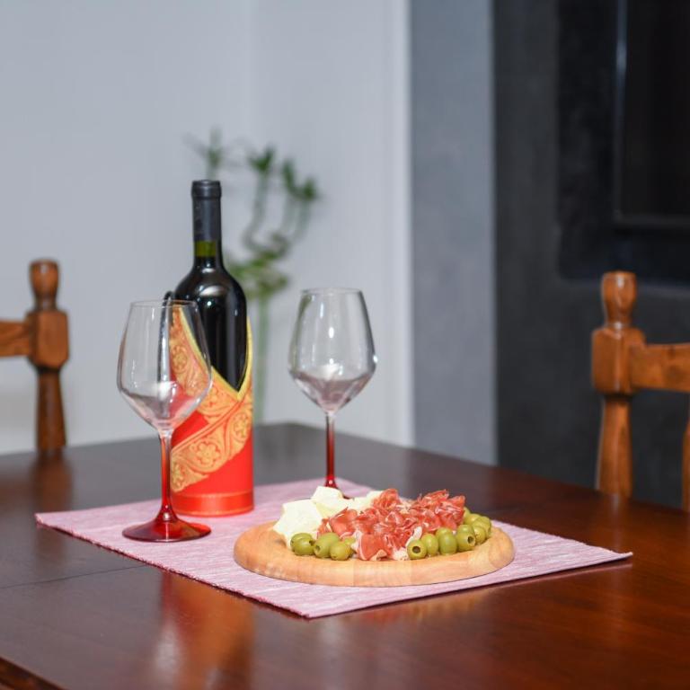 Highlander guesthouse - Two-Bedroom House - 7