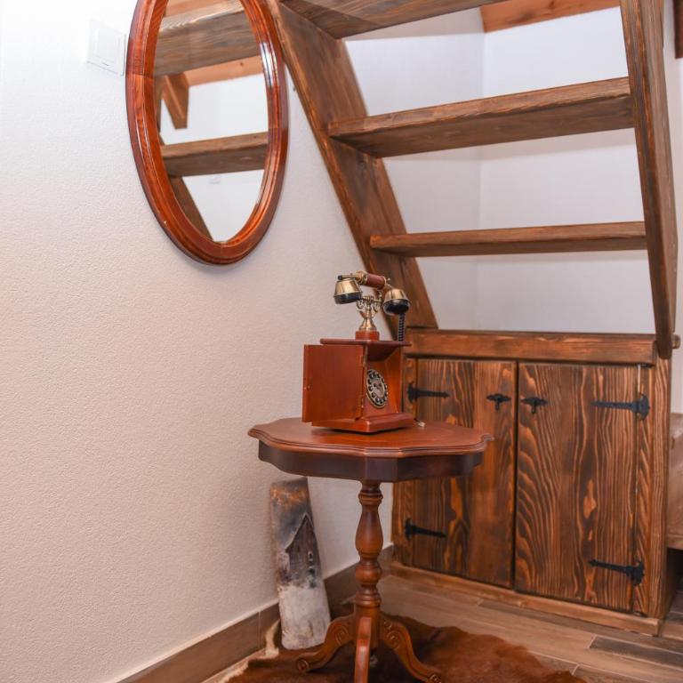 Highlander guesthouse - Two-Bedroom House - 20