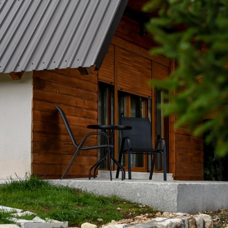 Highlander guesthouse - Two-Bedroom House - 12