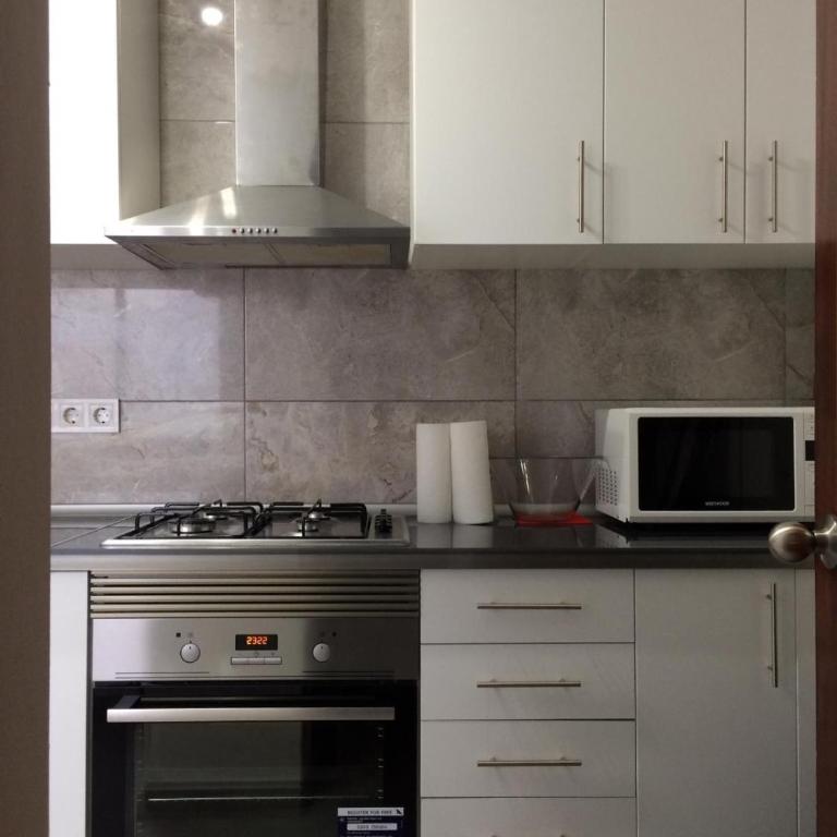 Ayala Beach - Three-Bedroom Apartment - 15