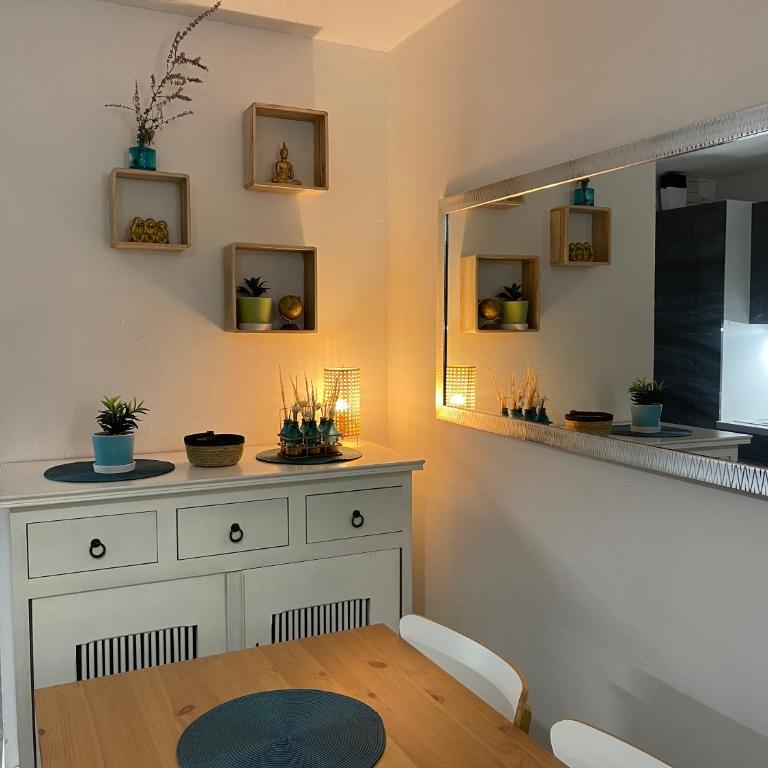 Studio tout confort Climatisé avec Wifi à 2mn à pied de la plage - Monolocale - 5