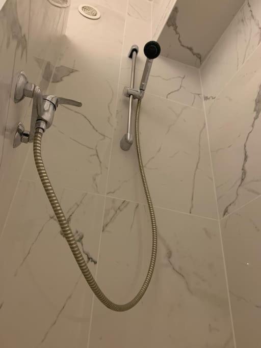 Studio indépdt centre ville 300m du lac d’Annecy - Appartement 1 Chambre - 18