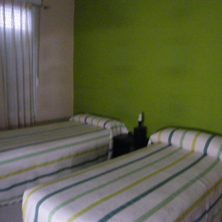 Pensión Corona - Habitación Doble con baño compartido - 1 o 2 camas - 2