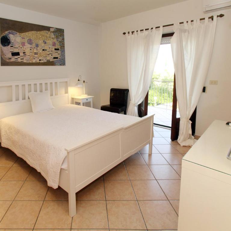 Villa Maria Pia - Boutique B&B & Breakfast Experience - Camera Matrimoniale con Balcone - 2