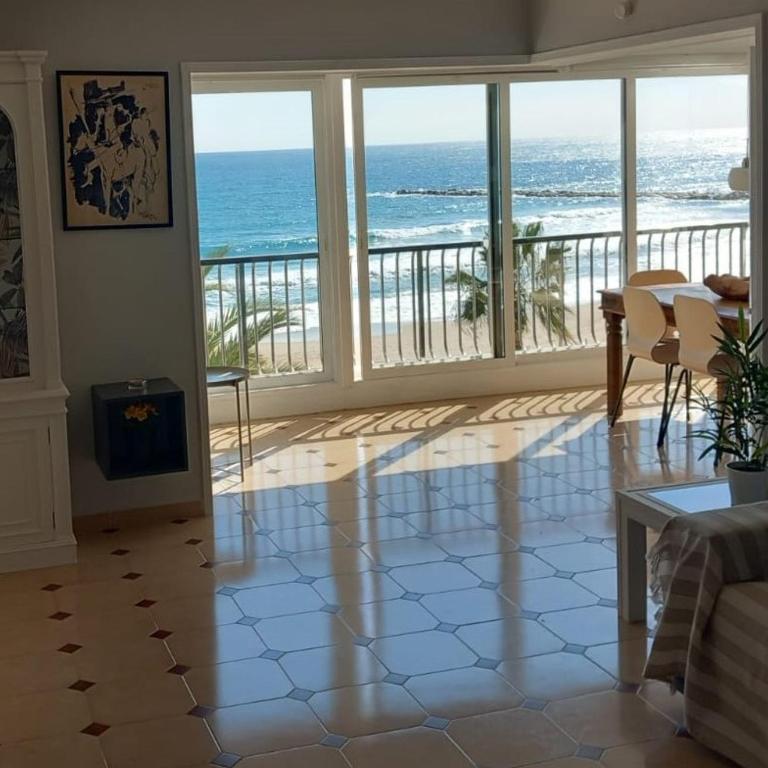 FirstLine BeachView - Apartamento de 3 dormitorios - 9
