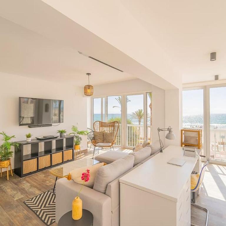 Costa Blanca Holiday Rental La Cenia I - Apartamento con vistas al mar - 3