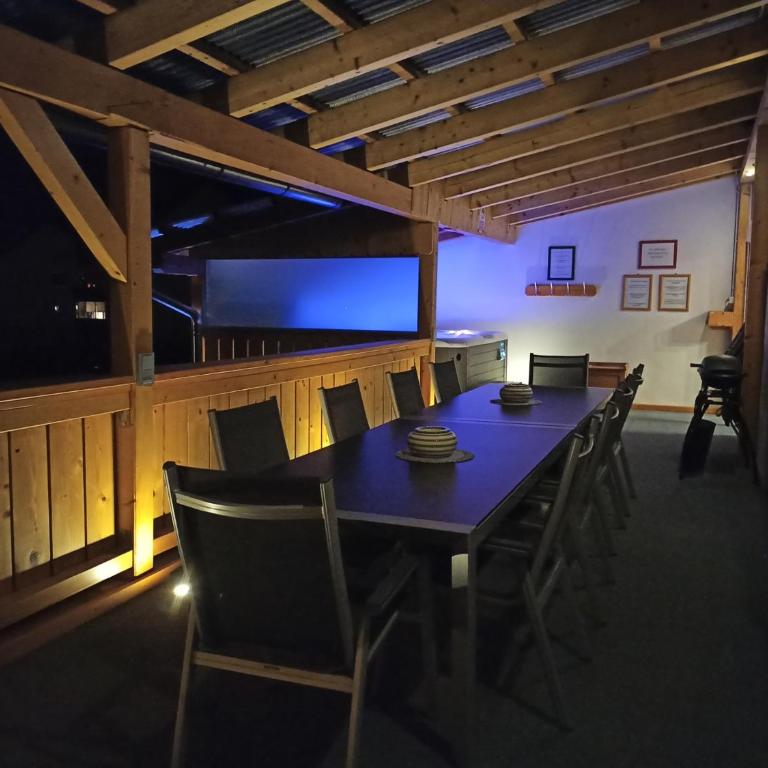 Appartementhaus Fink - Apartment mit Balkon und Whirlpool-Badewanne - 3