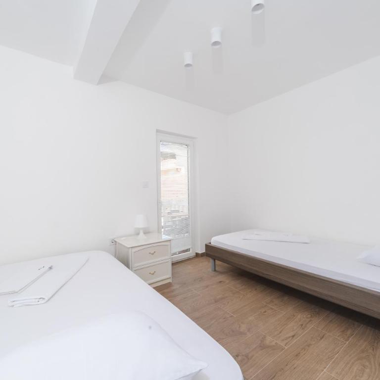 Apartment X Budva Boulevard - Two-Bedroom Apartment - 4