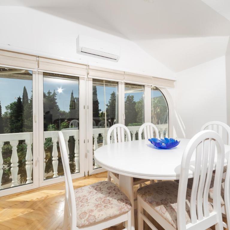 Apartment X Budva Boulevard - Two-Bedroom Apartment - 9