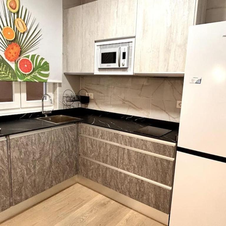 LUJO Proyector, Maquina Arcade, Wifi y patinetes - Apartamento de 3 dormitorios - 3