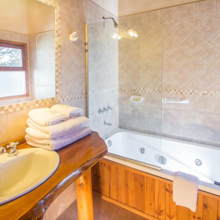 Chalet Suisse Posada & SPA - Adults only - Habitación Doble Superior con bañera de hidromasaje - 1