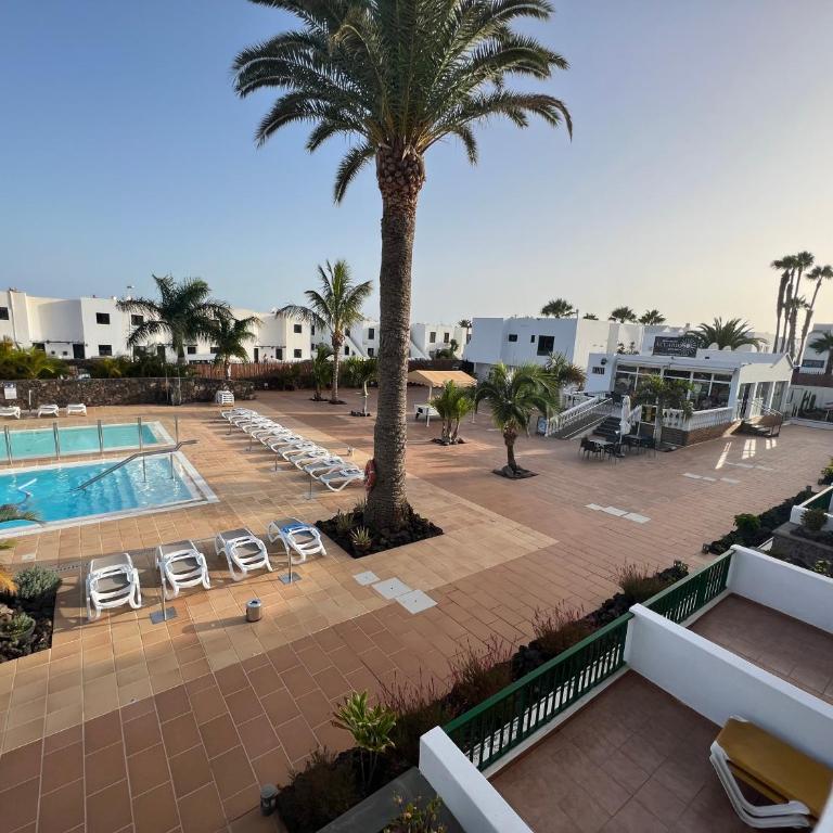 Apartamentos Acuario Sol - One-Bedroom Apartment with Pool View or Partial Pool View - 16