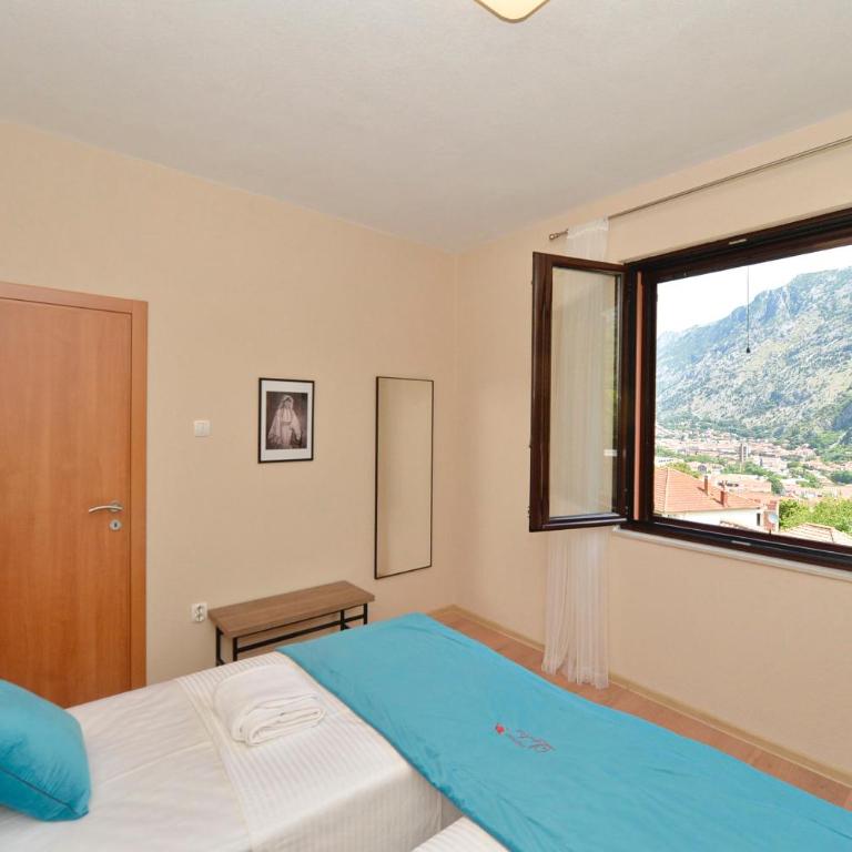 Fjordfront Aerie - Three-Bedroom Apartment - 20