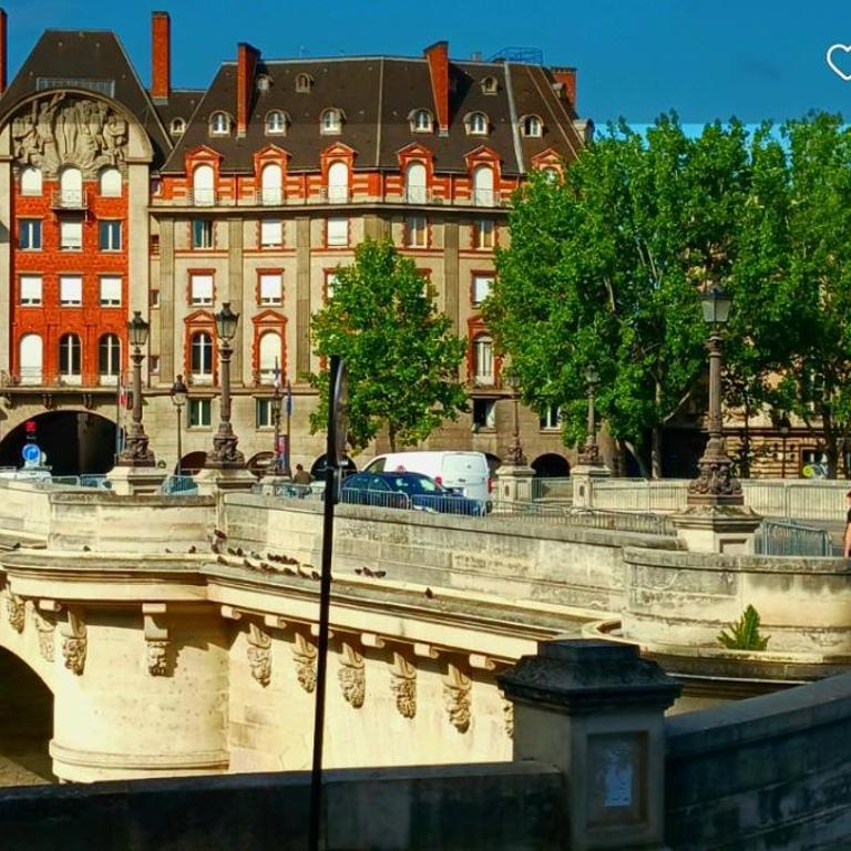 Emily in Paris - Appartamento con 1 Camera da Letto - 2