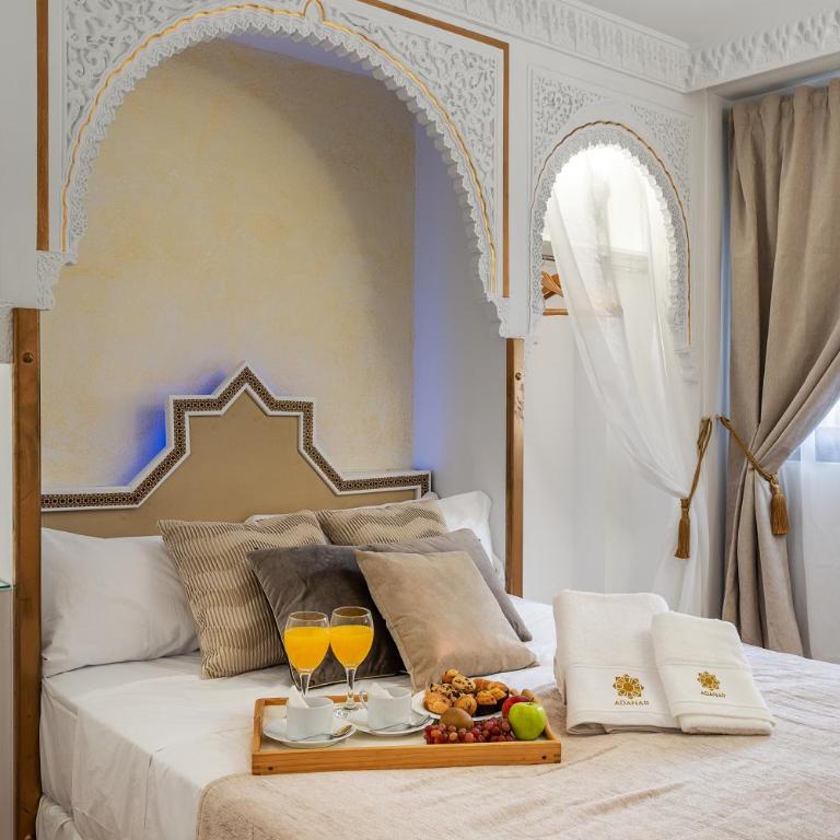 ADANAR Muralla Zirí Centro Premium - Superior Apartment with Side Alhambra view and Spa Bath - 1