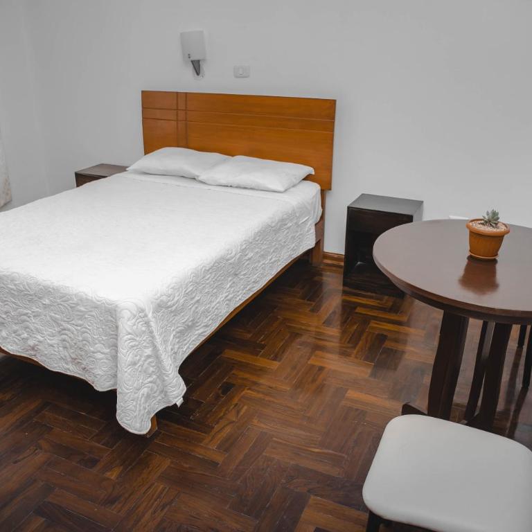 Hotel Las Dalias - Habitación Doble Estándar - 3