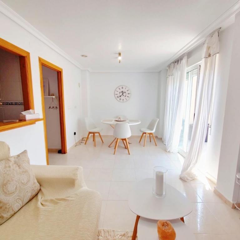 The Prestige Torrevieja Ático con Barbecoa - One-Bedroom Apartment - 6