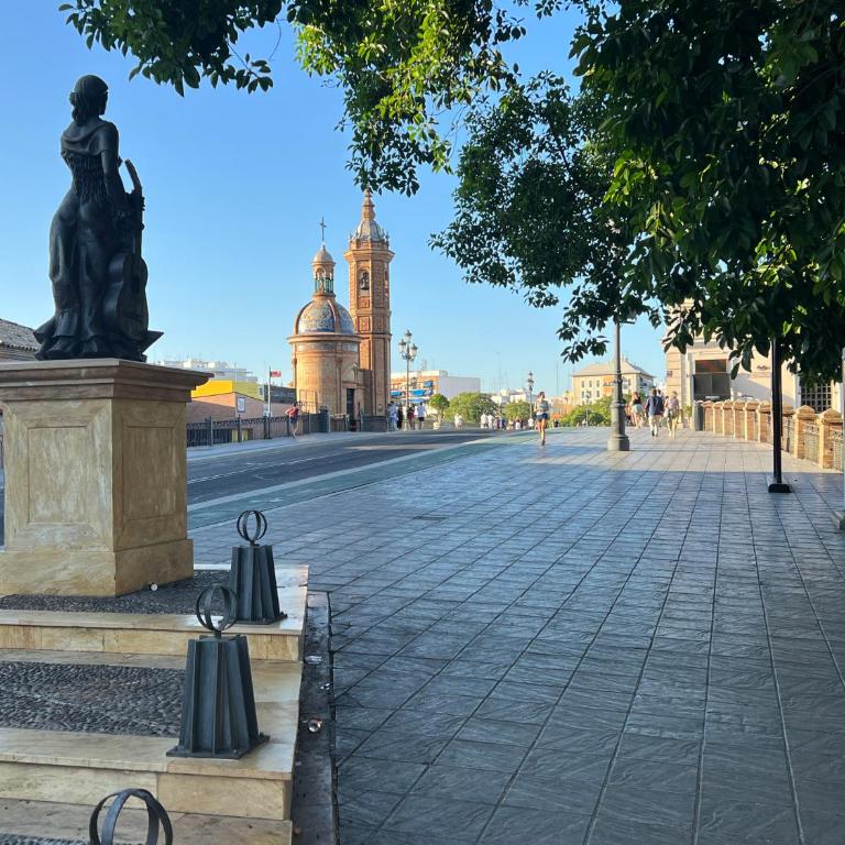 Apartamento Triana con vistas - Aloha Sevilla - Estudio con balcón - 22