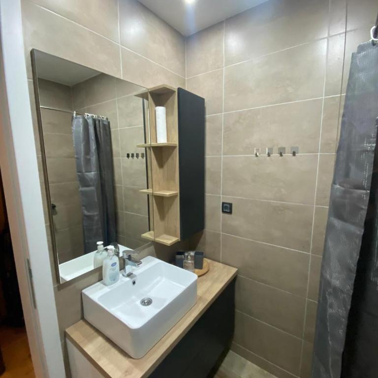 Lana Lux Milmari Resort - Deluxe Studio - 27
