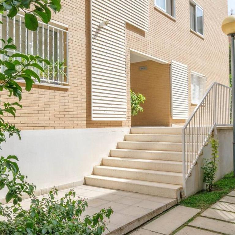 Apartamento en complejo residencial, con piscina. - Apartamento de 2 dormitorios - 25