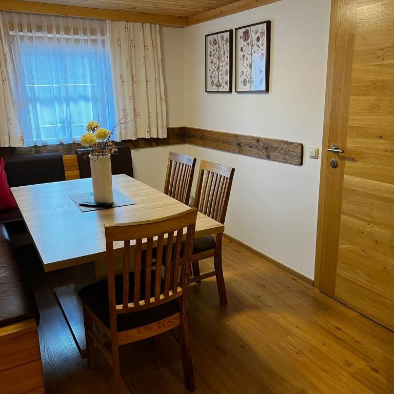 Unterlettlhof - Apartamento de 2 dormitorios con balcón - 25