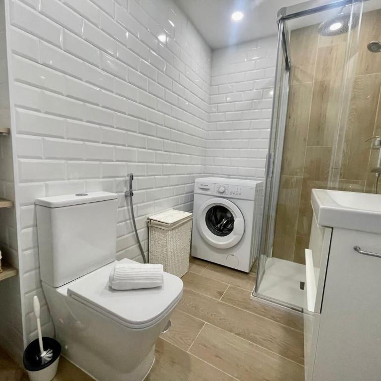 PARAISO designer conditioned apartment with terrace - One-Bedroom Apartment - 10