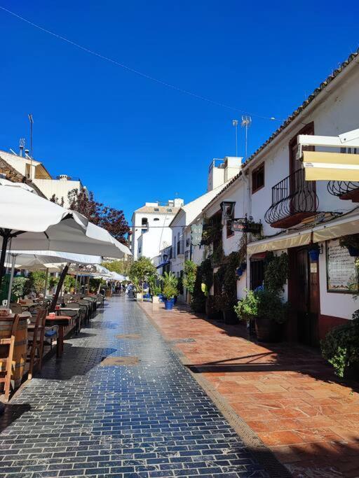 2-Bedroom Beachside Apartment with Private Parking, Estepona Centre - Apartamento de 2 dormitorios - 67