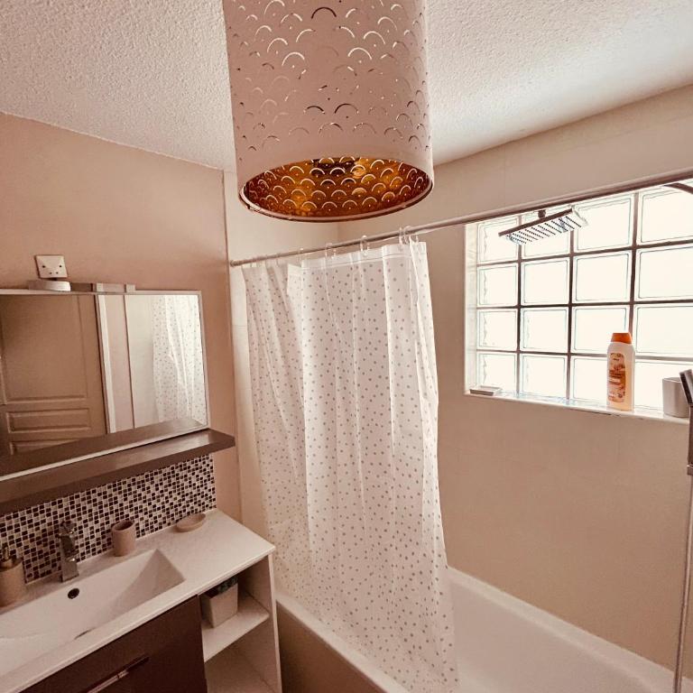 Cocon Urbain - avec parking privé gratuit - Appartamento con 1 Camera da Letto - 10