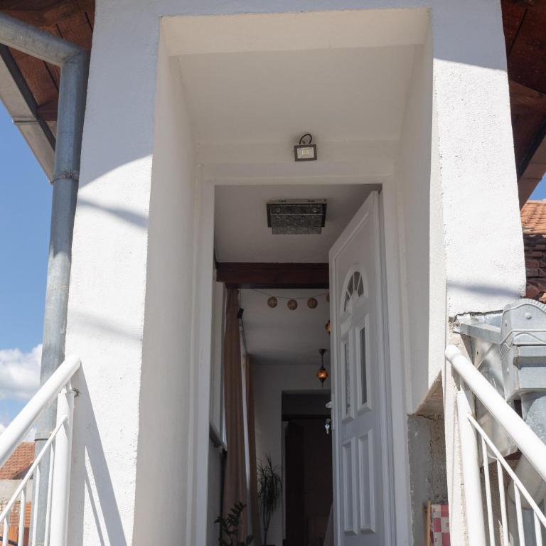 Boho Old Town Mostar - Two-Bedroom Apartment - 18