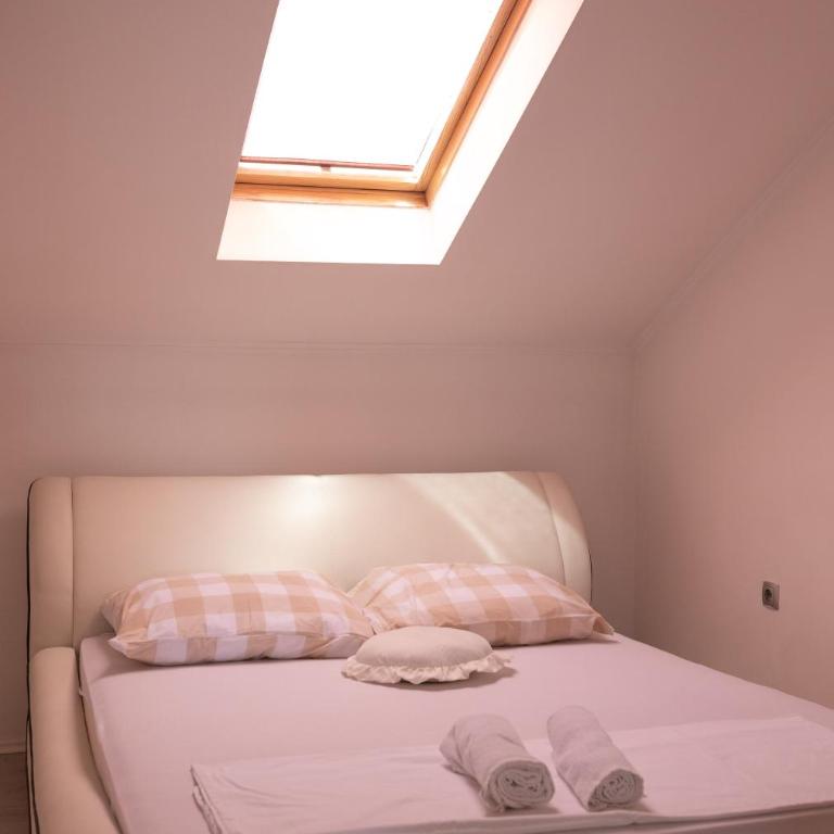 Boho Old Town Mostar - Two-Bedroom Apartment - 9
