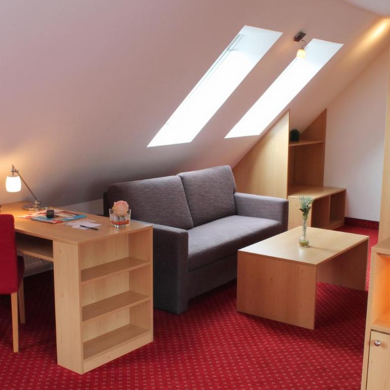 Steichele Hotel & Weinrestaurant - Chambre Double - 9
