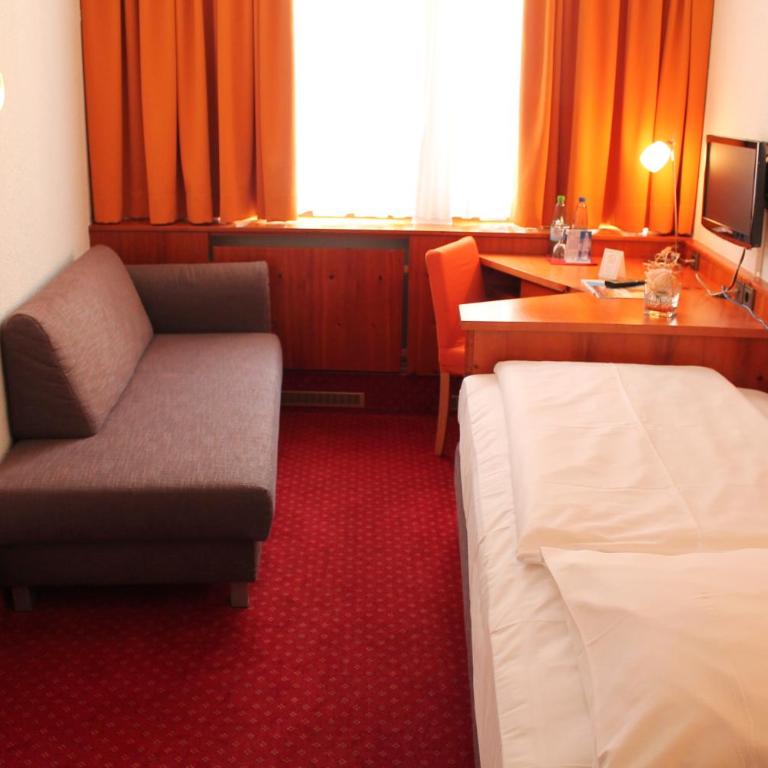 Steichele Hotel & Weinrestaurant - Chambre Simple - 2