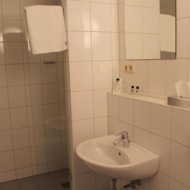 Steichele Hotel & Weinrestaurant - Chambre Simple - 4