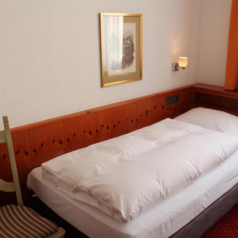 Steichele Hotel & Weinrestaurant - Chambre Lits Jumeaux - 3
