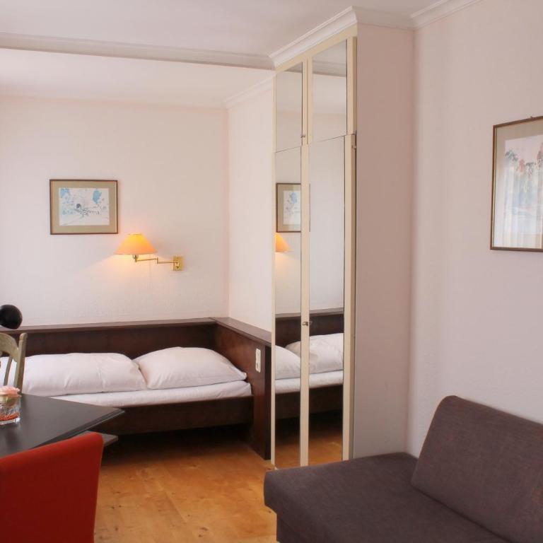 Steichele Hotel & Weinrestaurant - Chambre Lits Jumeaux - 4