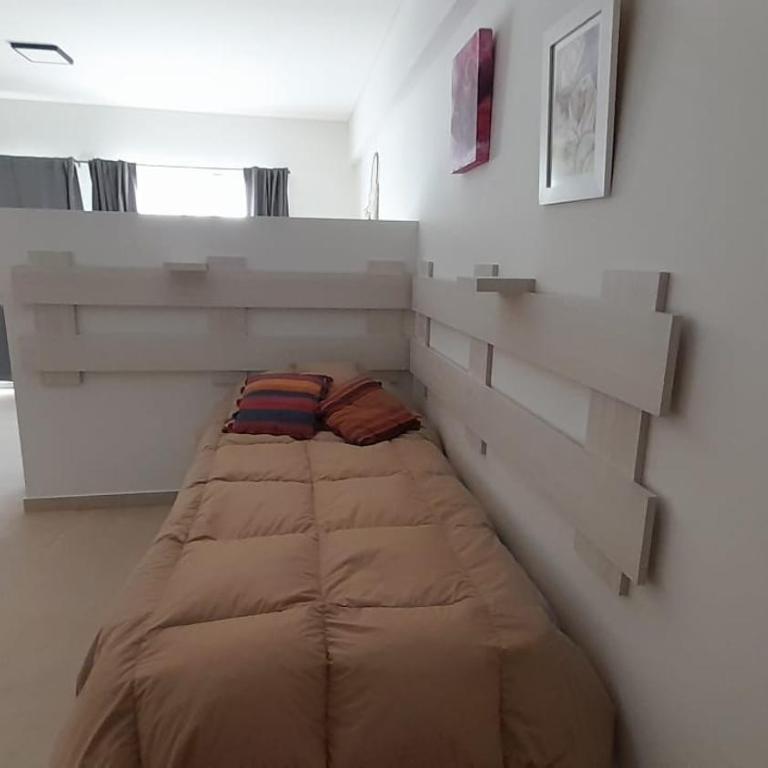 Amplio Estudio de lujo con balcon y parrilla - Apartamento de 1 dormitorio - 8