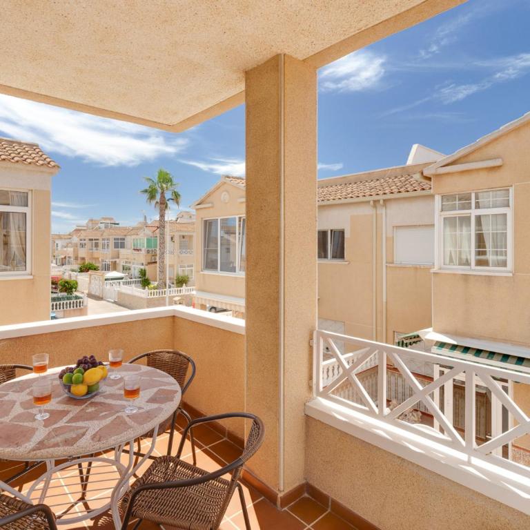 Casa Alegria apartment with pool - Two-Bedroom Apartment - 20