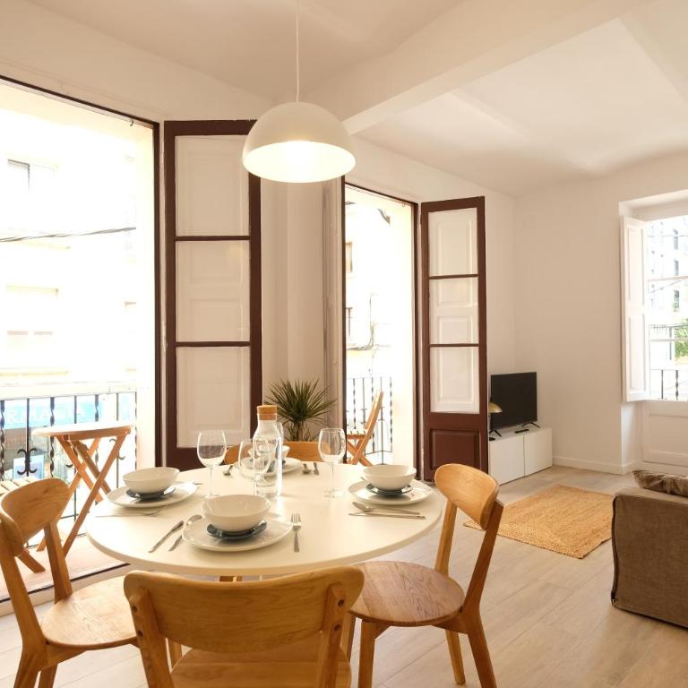 Reina María Cristina, céntrico y luminoso - Apartamento de 2 dormitorios - 12