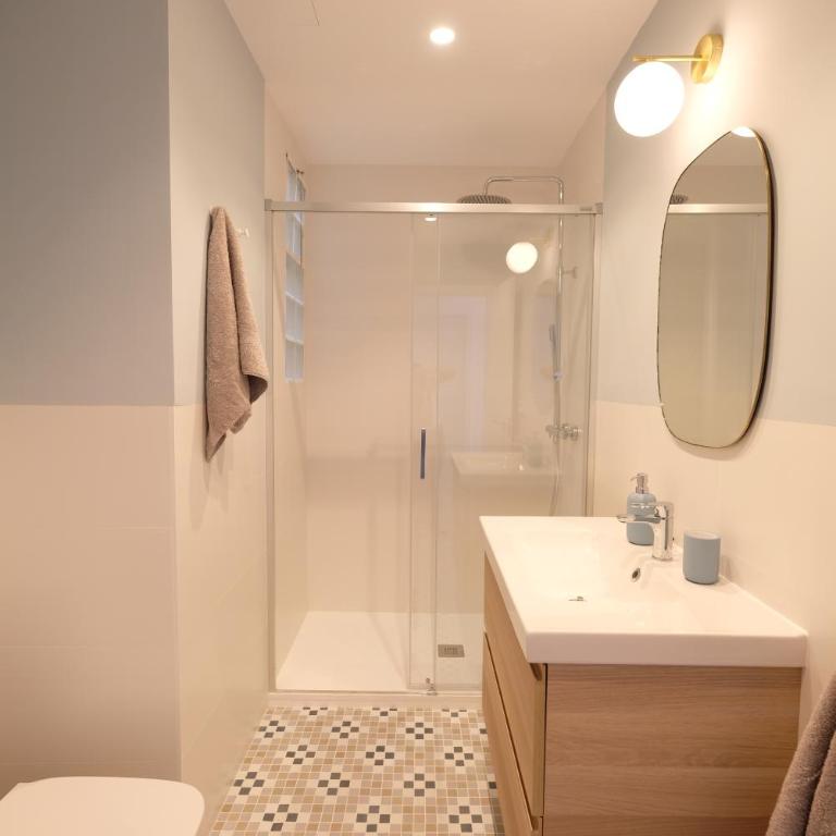 Reina María Cristina, céntrico y luminoso - Apartamento de 2 dormitorios - 5