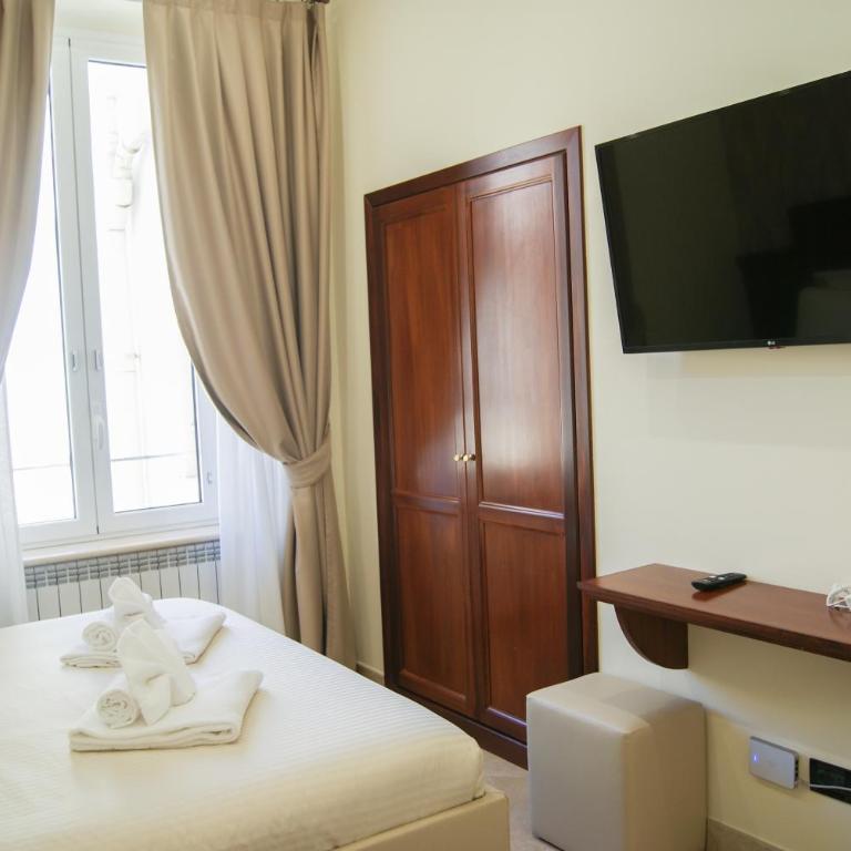 Glam Luxury Rome - Camera Tripla Deluxe - 8
