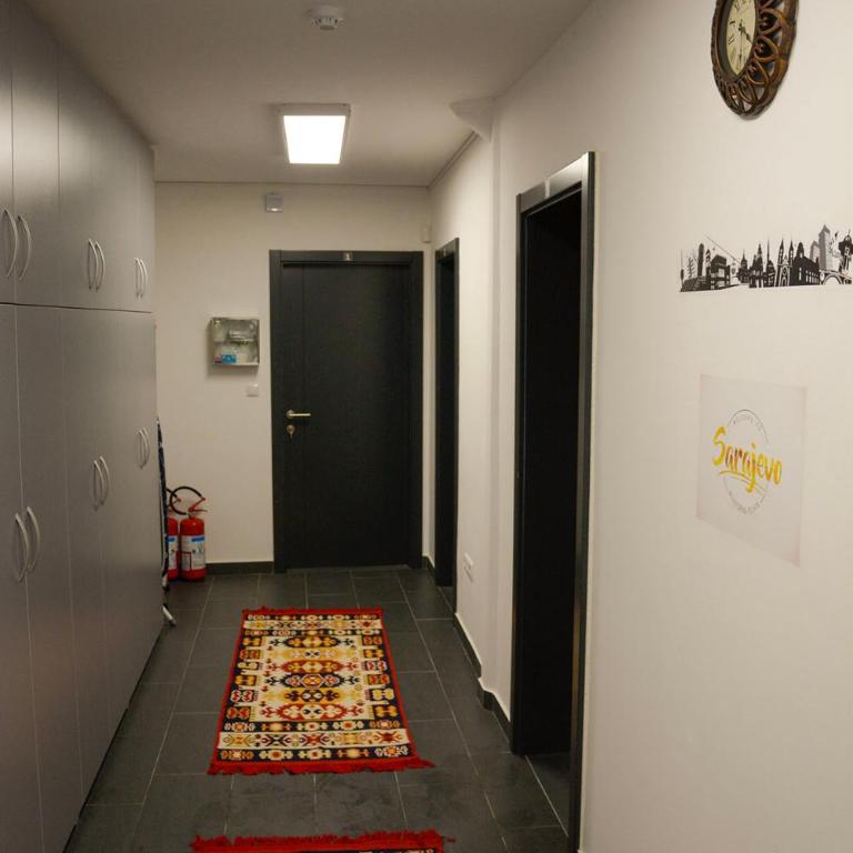Apartman City Peace Sarajevo, 72 m2, free parking - Apartment - 32