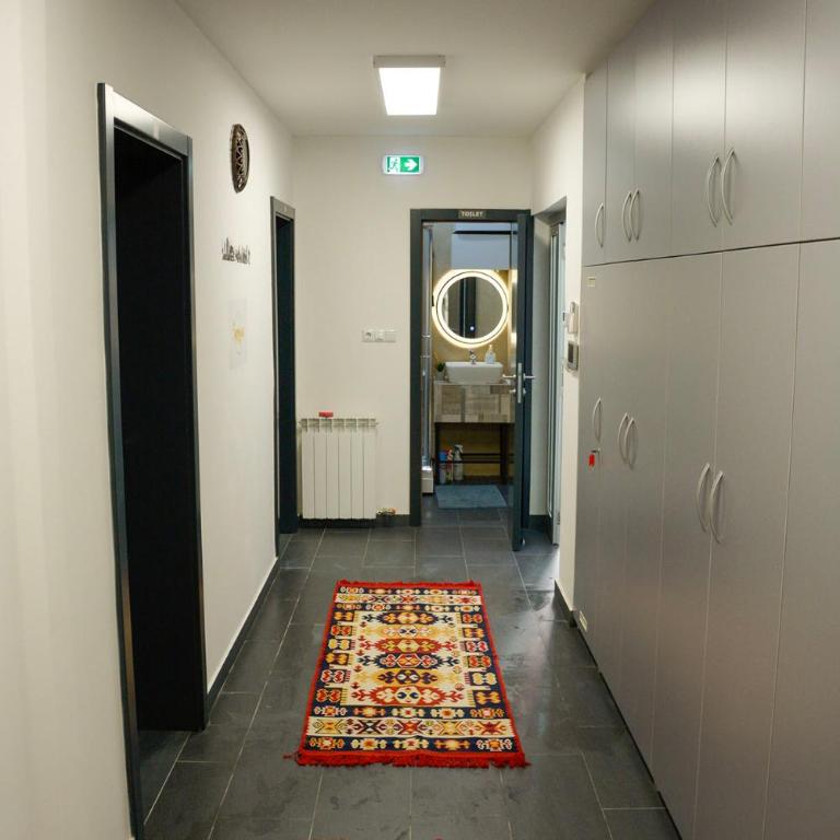 Apartman City Peace Sarajevo, 72 m2, free parking - Apartment - 31