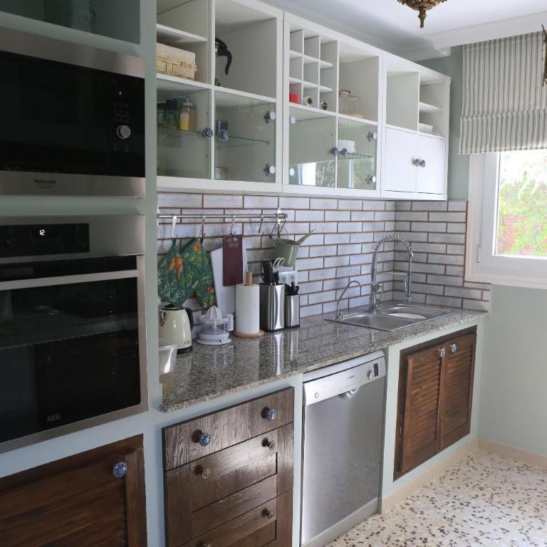 Newly furnished cozy house next to the beach - Casa de 4 dormitorios - 13