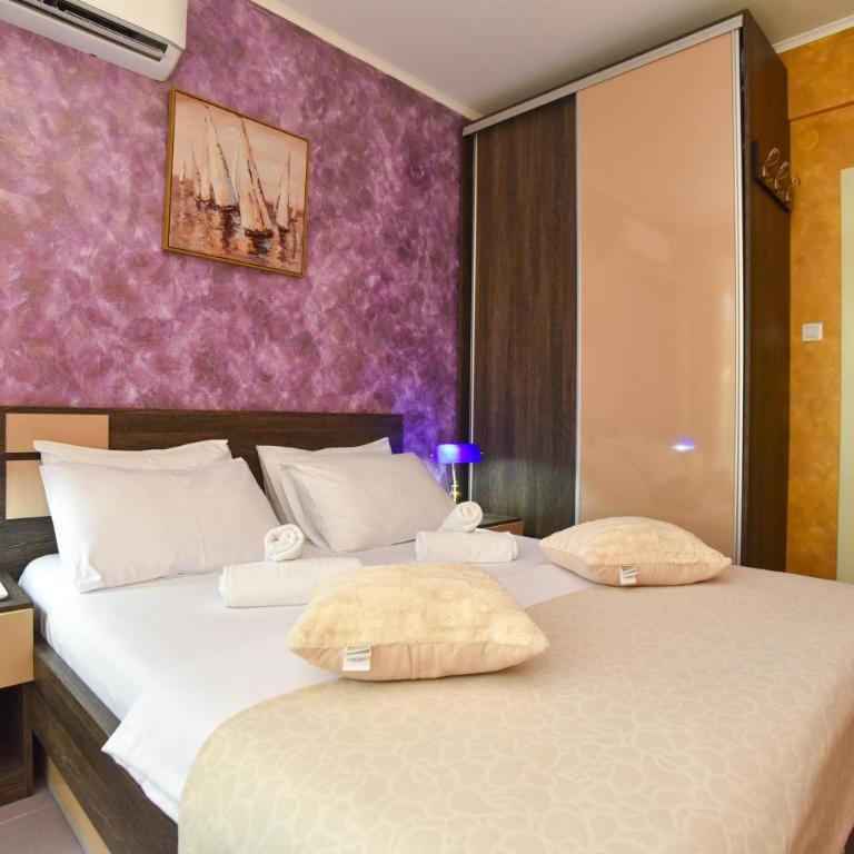 Apartment Golden Lavender - One-Bedroom Apartment - 5